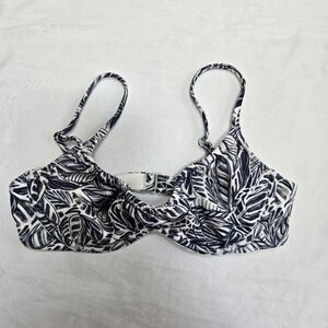 New Abercrombie & Fitch Navy Blue & White Floral Patterned Underwire Bikini Top